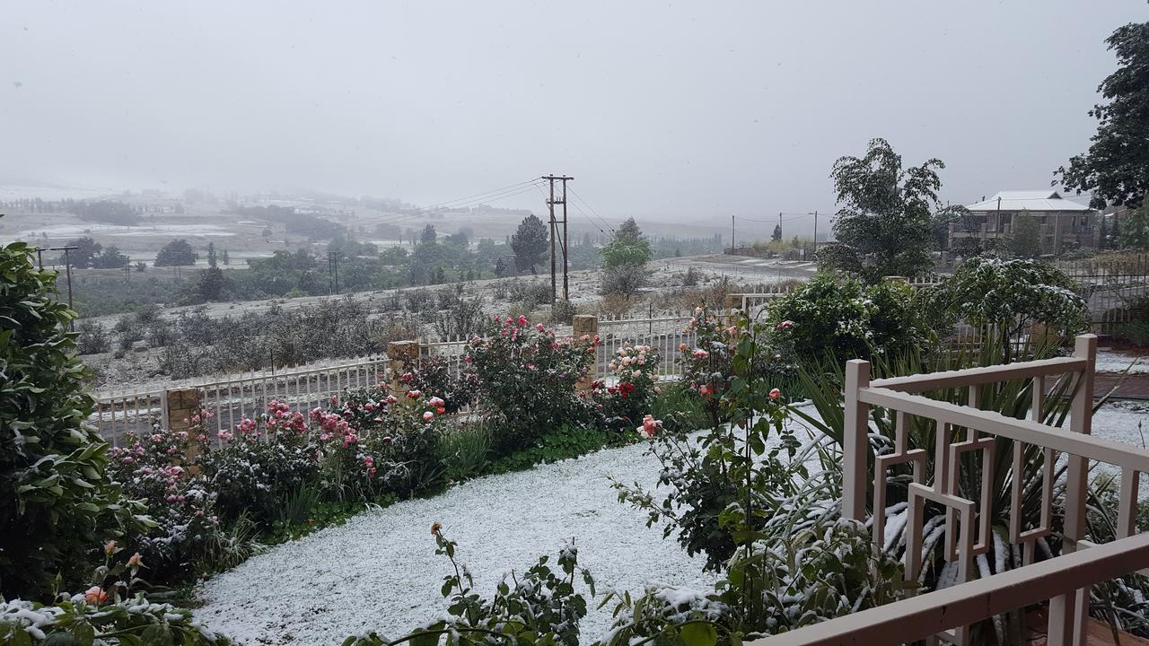 Clarens Cottages Esterno foto