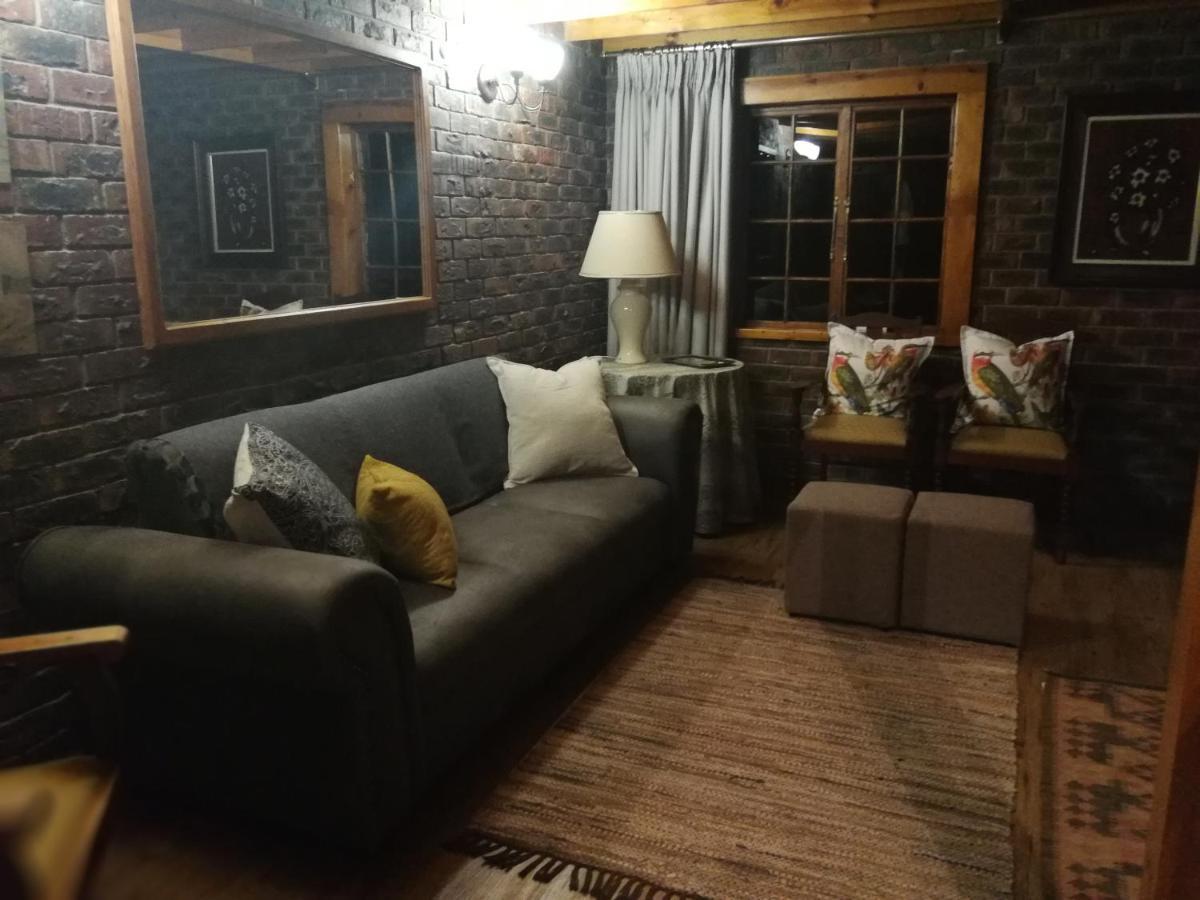 Clarens Cottages Esterno foto