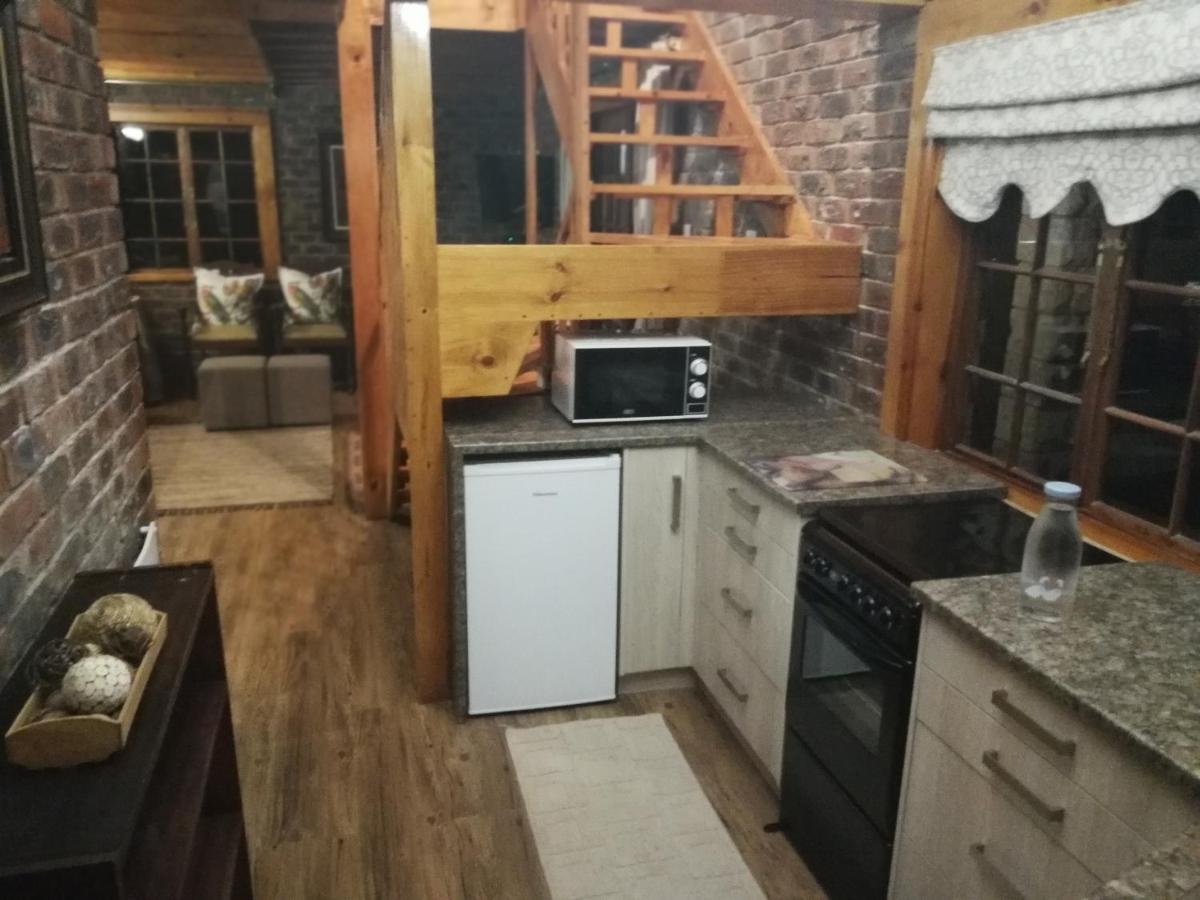Clarens Cottages Esterno foto