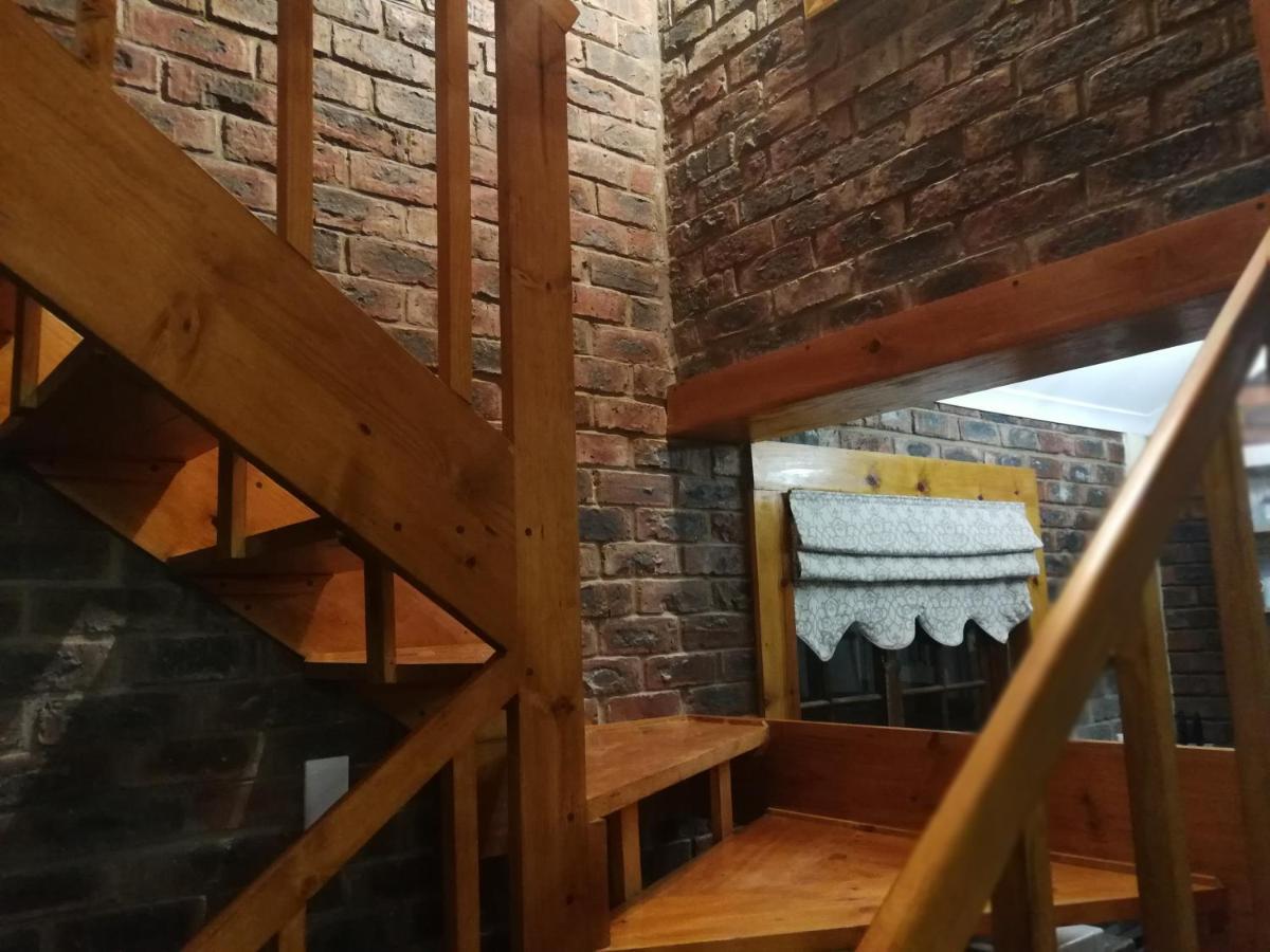 Clarens Cottages Esterno foto